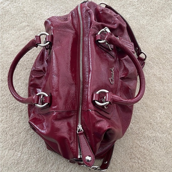 Coach red patent leather purse - Picture 2 of 5